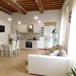 https://otello-guest-house.it-tuscanyhotel.com